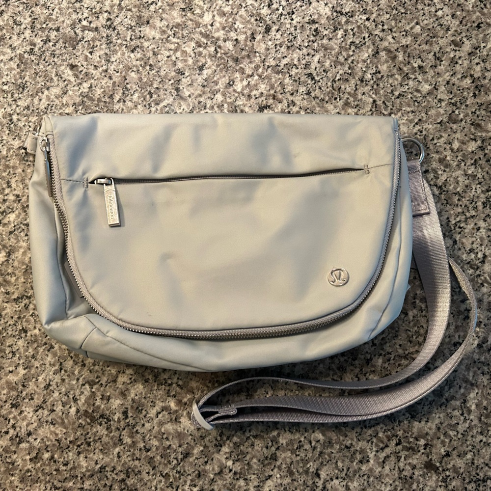 Lululemon All Night Festival Bag